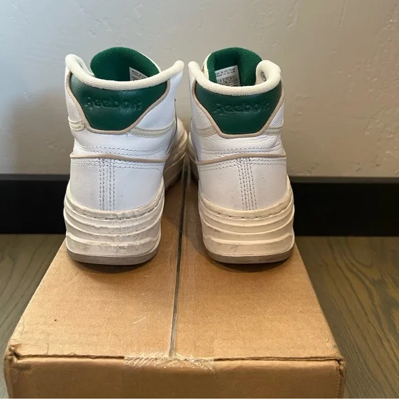 Reebok Club C Mid Sneakers - Picture 2 of 5